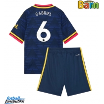 Arsenal Gabriel Magalhaes #6 Bortedraktsett Barn 2026-27 Kortermet (+ Korte bukser)
